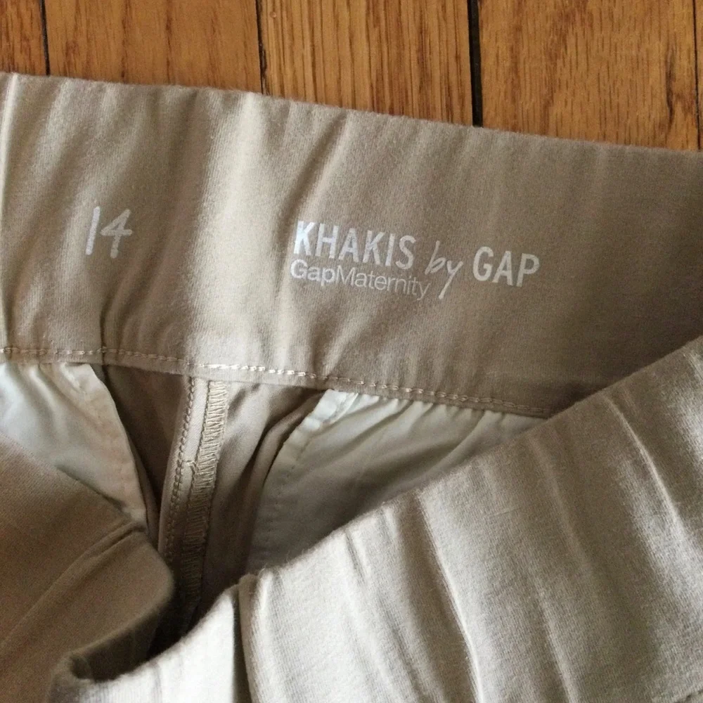 GAP Khakis Maternity Cotton Pants Slacks Size 14 Inseam 32”